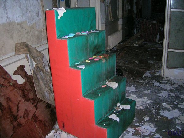 09